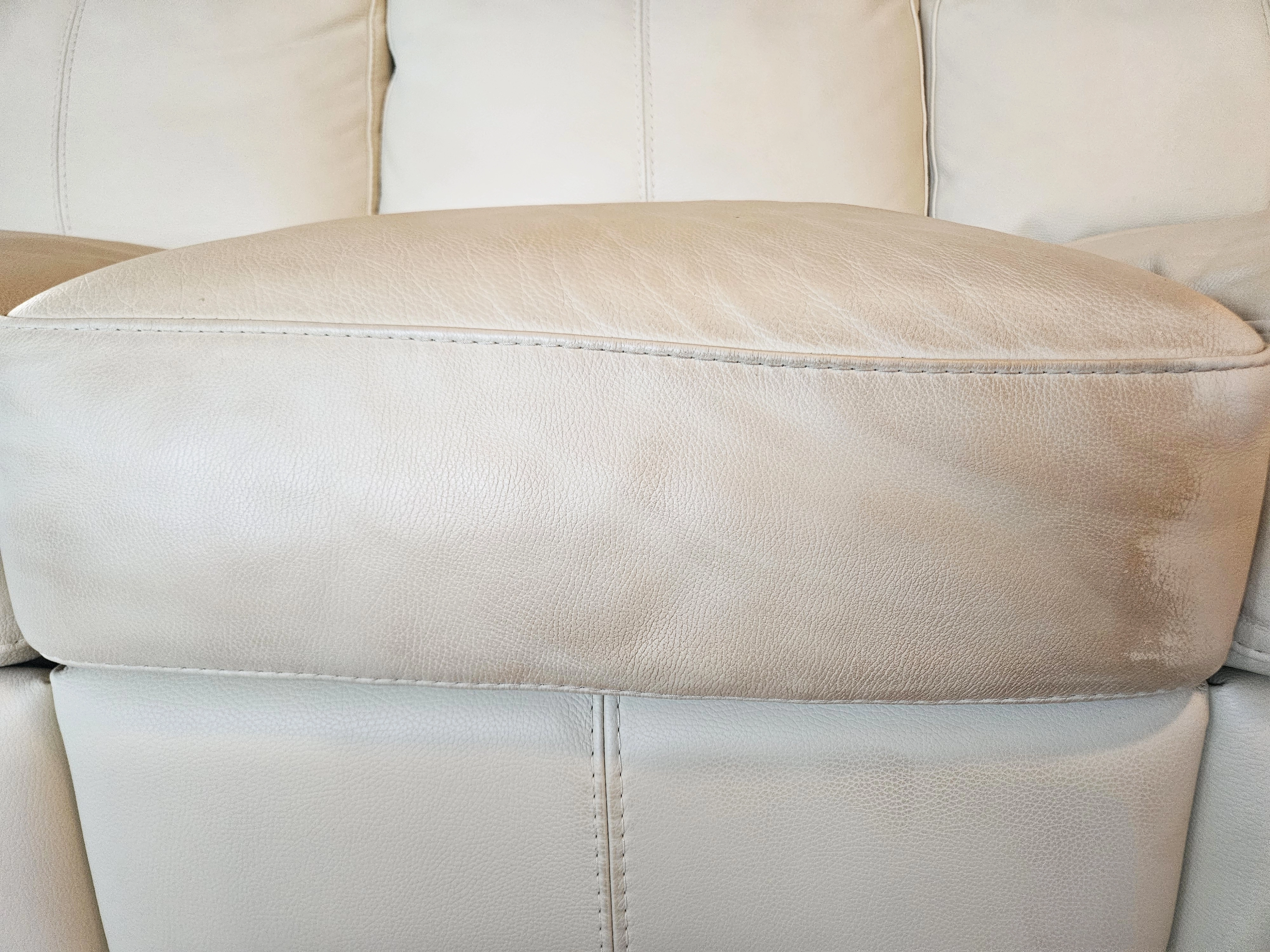 Professional leather cleaning portfolio image 7