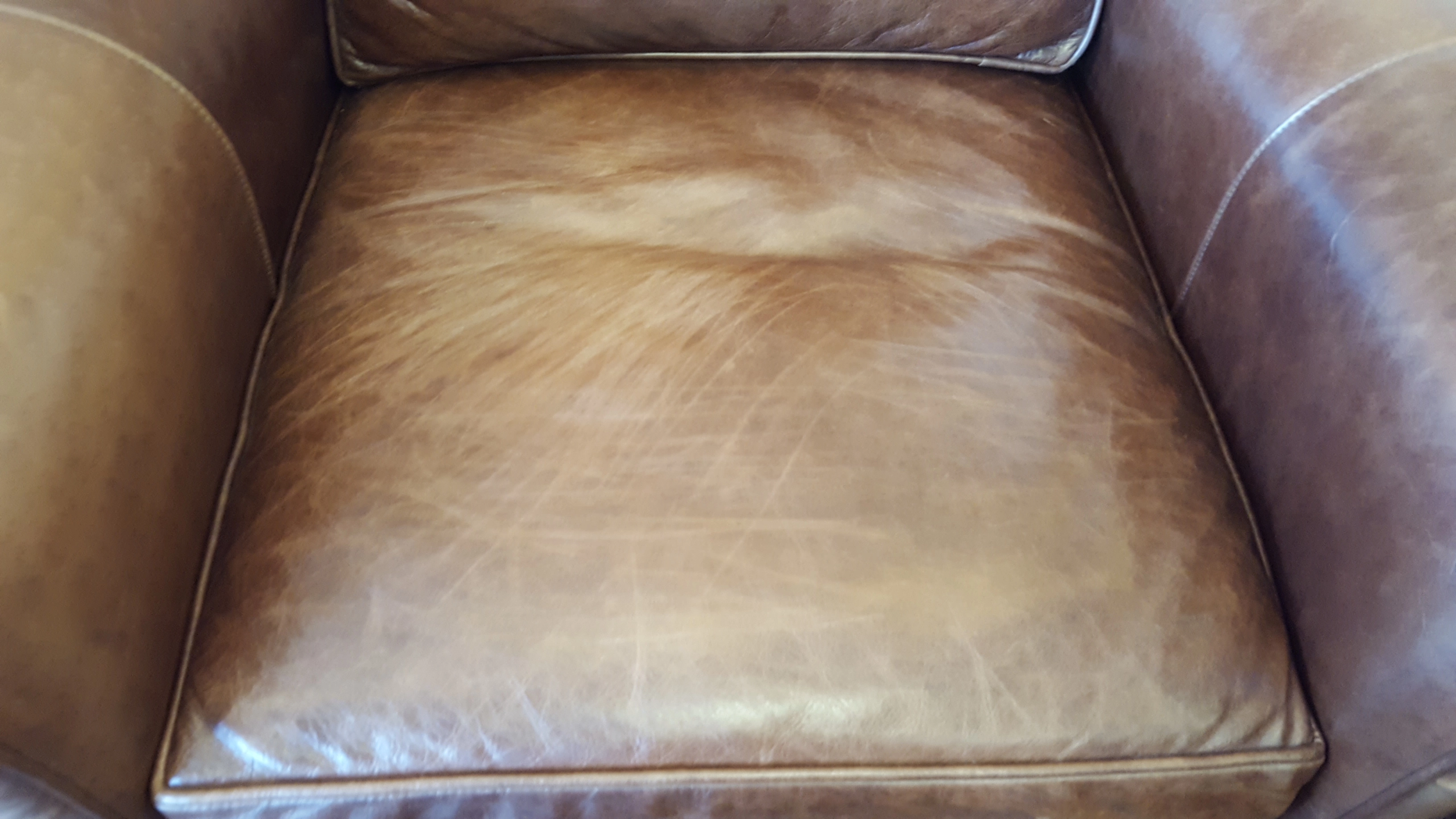 Waxed aniline leather conditioning portfolio image 4